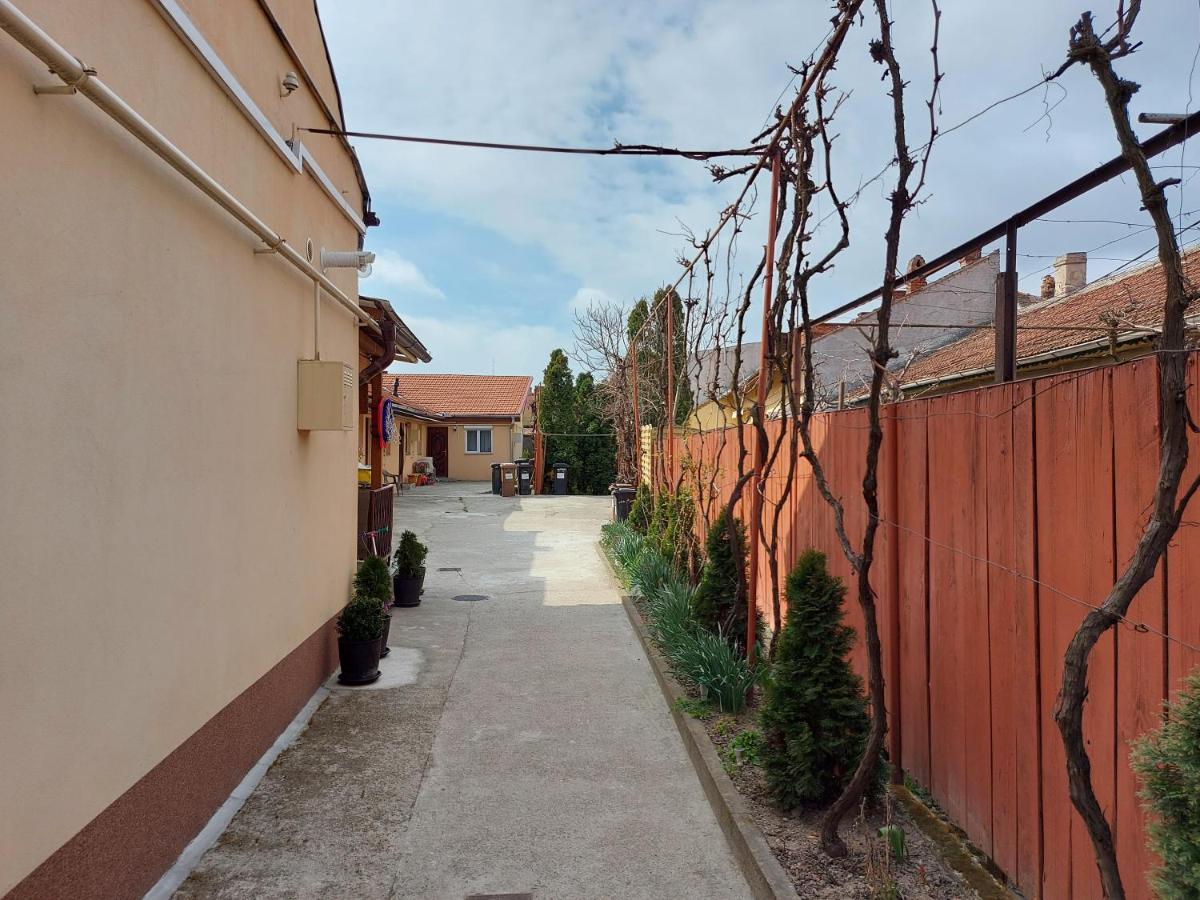 Villa Relax Spiral House Oradea Exterior foto
